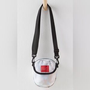 💃 FREE PEOPLE Movement x Manhattan Portage Mini Crossbody Bag NWT Active